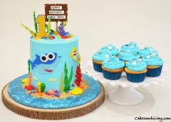 Baby Shark Doo Doo Doo Doo Theme Cake! #babysharkthemecake #underthesea #fonfantcorals #fondantshark #firstbirthday 12