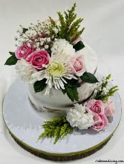Beautiful Fresh Flower Cake Rustic , Vibrant And Simple Gorgeous! #seminakedcake #birthdaycake #rusticcake #freshflowers #freshflowercake 02