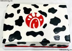 Chick Fil A Anniversary Cake #chickfila #eatmorchikin #chickfilacake #cow #farmhouse #barn #chickfilalogo #cowprint #fondantcow #fondantfarmhouse #sheetcake #handmade 03