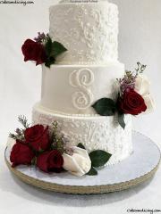 Cowboys Love️ Forever! Dallas Cowboys Theme Wedding Cake #dallascowboys #dallascowboysweddingcake #weddingcake #weddingcakes #threetiercake #freshroses #buttercream 02