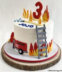 Fire Truck And Firefighters Theme Cake #firefighter #firefighters #firefightercake #firetruck #firetrucks #firetruckcake #firehydrant #ladder #waterhose #fire #fondant 02