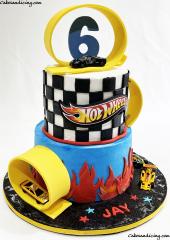 Hot Wheels Theme Cake ! For The Race Car Lovers !!! #hotwheels #hotwheelscollector #racecar #racecarlife #fire #racetrack #fondantdecoration 02