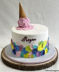 Ice Cream Cone Cake With Rustic Multicolored Freestyle Buttercream Technique. #icecreamcone #icecreamconecake #freestylebuttercreampainting #multicolorbuttercream #creative