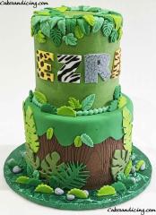 Jungle Safari Theme Cake. The Customer Decided To Put Her Own Animal Toppers #jungletheme #junglethemeparty #junglethemecake #junglethemebirthday #birthdaycake #birthdaycakeforkids