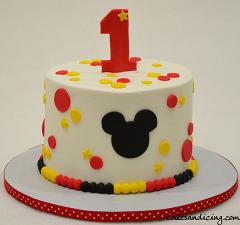 Mickey Mouse Cake And Smash Cake #mickeymousethemecake #smashcake #firstbirthdaycake #stars #fondantmickeyface 04