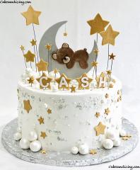 Moon And Bear Baby Shower Cake #moonandbear #moon #stars #moonandstars #moonandbearcake #clouds #bearbabyshower #bearbaby #moonandbearbabyshowercake #cuteandcuddly