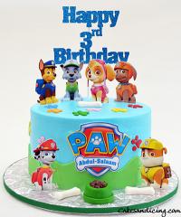 Paw Patrol Cake #pawpatrol #pawpatrolbirthday #paws #kidsbirthdaycake #chocolatechipcake #dogpaws #dogbones #dogbowl 11