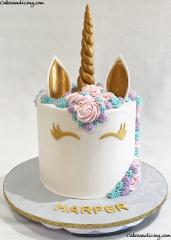 Pretty Unicorn Theme Cake ! #unicorn #unicorncake #unicornbirthdayparty #unicornhair #unicornmane #pinkbuttercream #pinkombrecake #goldflowers #fondantflowers #shimmerandshine