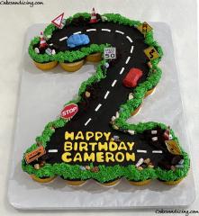 Pull Apart Cupcake Cake ! Construction, Road And Cars Theme Cake #pullapartcupcakes #cupcakes #construction #road #blackcocoapowder #cars #roadsigns #birthdayboy 01