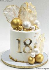 Rice Paper Sails And Fondant Covered Gold And White Pearl Balls. Cool , Elegant And Trendy Cake #ricepapersail #ricepapercake #ricepaper #goldballs #pearlballs #sprinkles