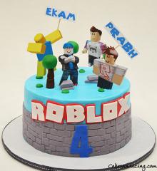 Roblox Cake #robloxcake #roblox #robloxvideos #robloxbirthdaycake #robloxbirthday #videogames #kidsbirthdaycake #eggfreecake #egglessvanillacake