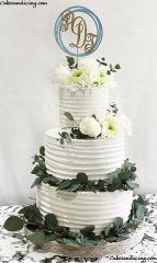 Simple ,elegant And Absolutely Gorgeous Wedding Cake 3 Tier Of Beauty ! #wedding #weddingcake #weddingcakes #texturedbuttercream #freshflowers #freshgreens #chic #goldandcarolina