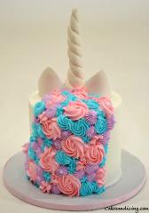 Unicorn Theme Cake #unicorn #unicorncake #unicornbirthdayparty #buttercream #unicornear #unicornhorn 02